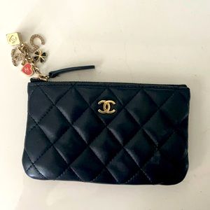 Chanel Autentic Pouch